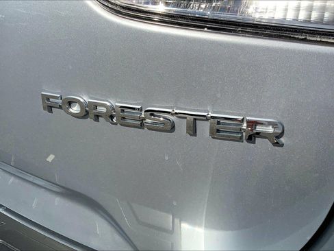 Used 2020 Subaru Forester Premium image 32