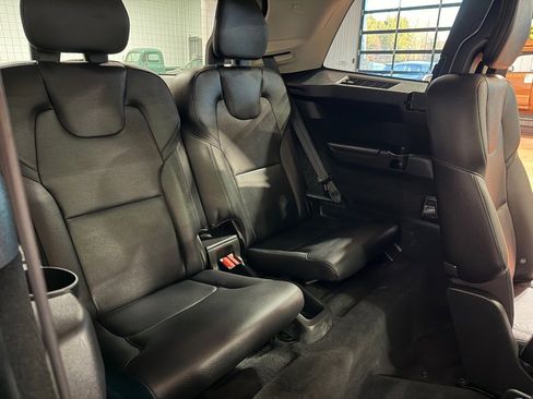 Used 2022 Volvo XC90 T8 Inscription Expression w/ Advanced Package image 27