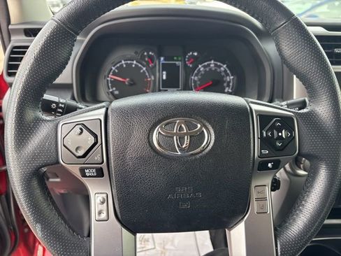 Used 2021 Toyota 4Runner SR5 Premium AWD/4WD image 21