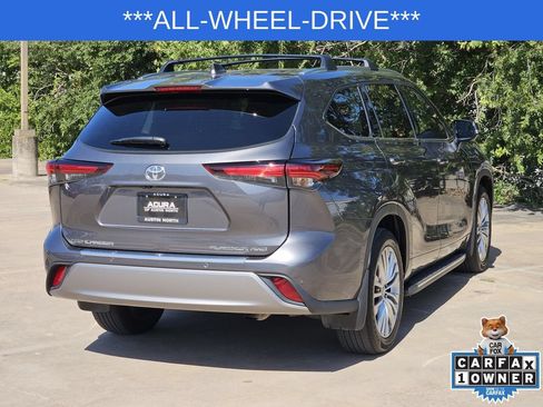 Used 2024 Toyota Highlander Platinum AWD/4WD image 8