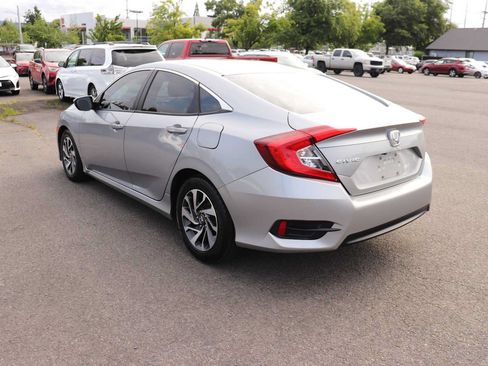 Used 2016 Honda Civic EX image 7