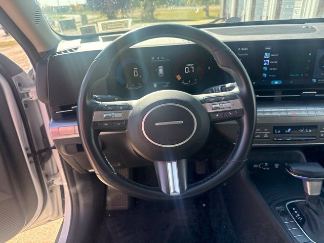 Used 2025 Hyundai Kona SEL AWD/4WD image 14