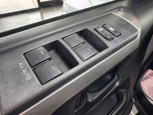 Used 2012 Toyota 4Runner Limited image 25