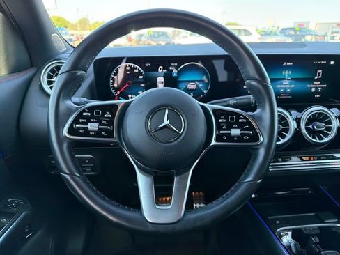 Used 2023 Mercedes-Benz GLA 250 4MATIC image 10