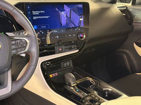 Used 2023 Lexus NX 350 AWD image 18