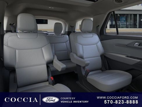 New 2026 Ford Explorer Active w/ Active Comfort Package image 11