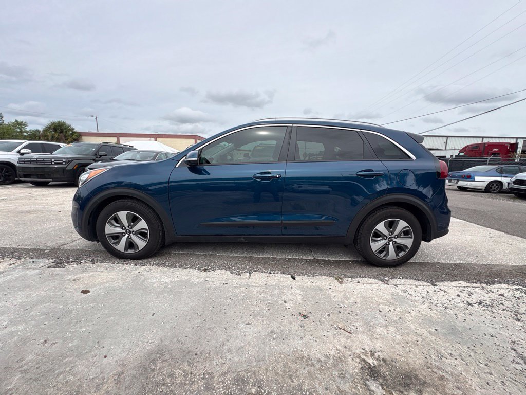 Used 2019 Kia Niro EX FWD image 6