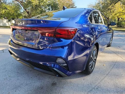 Used 2022 Kia Forte LXS image 12