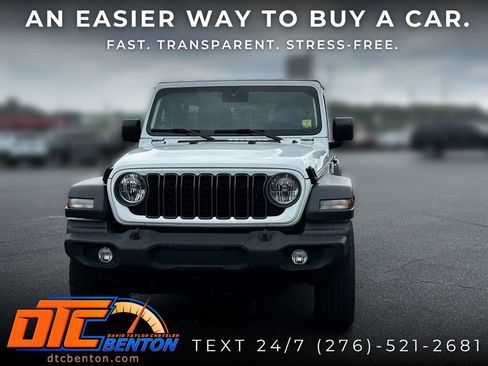 Used 2025 Jeep Wrangler Unlimited Sport AWD/4WD image 2