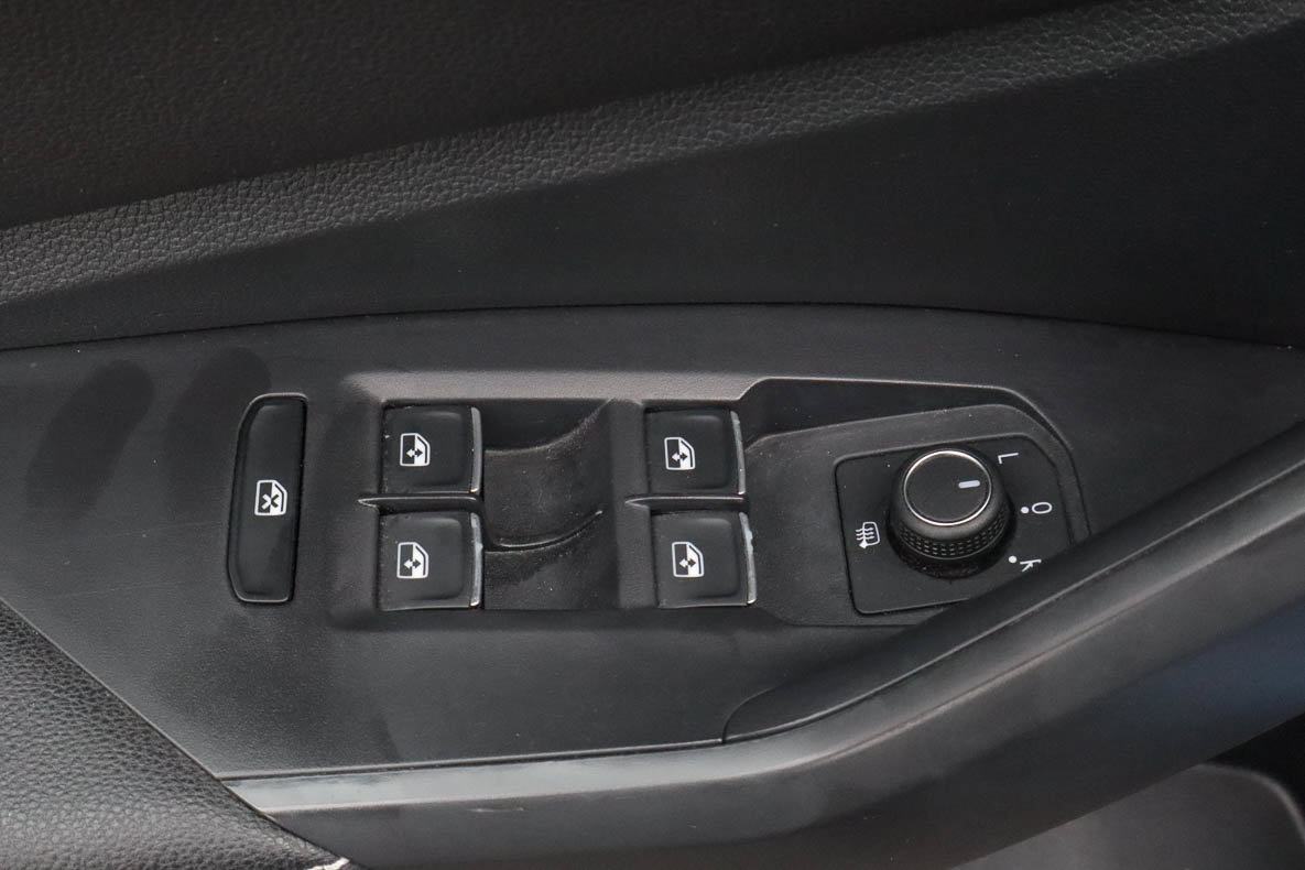 Used 2024 Volkswagen Jetta SE FWD image 14