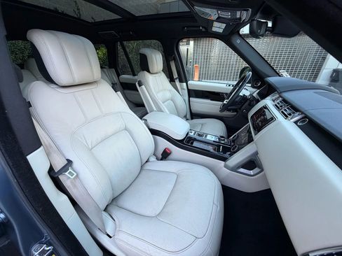 Used 2019 Land Rover Range Rover HSE image 19