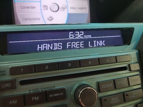 Used 2011 Honda Pilot Touring image 37