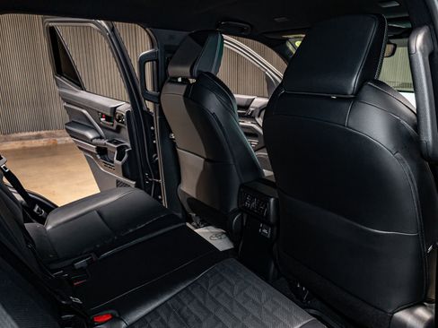 Used 2025 Toyota 4Runner TRD Off-Road Premium image 26