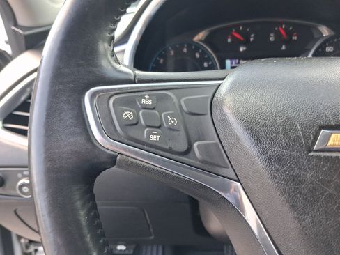 Used 2016 Chevrolet Malibu LT w/ Leather Package FWD image 16