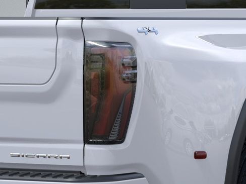 New 2026 GMC Sierra 3500 Denali Ultimate w/ LPO, Black Badging Package AWD/4WD image 11