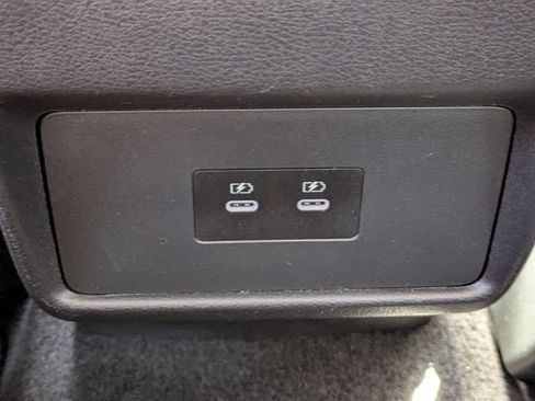 Used 2024 Nissan Rogue SV FWD image 16