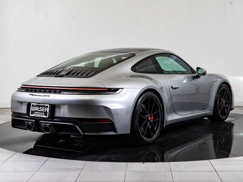 Certified 2025 Porsche 911 Carrera GTS RWD image 8