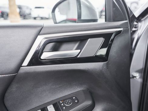 Used 2024 Mitsubishi Outlander SE image 21