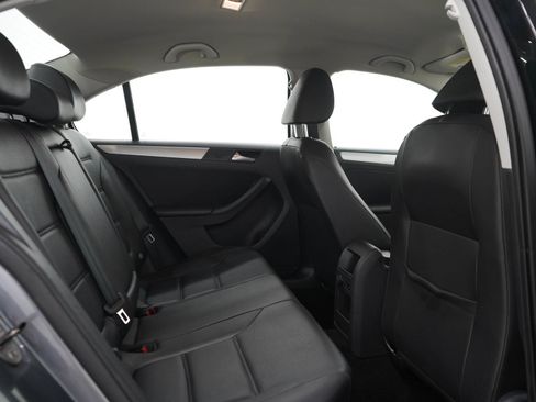 Used 2014 Volkswagen Jetta SE FWD image 12