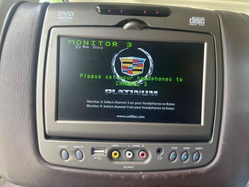 Used 2013 Cadillac Escalade Platinum AWD/4WD image 23