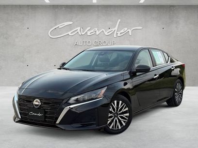 Used 2025 Nissan Altima 2.5 SV