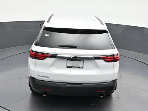 Used 2023 Chevrolet Traverse LS FWD image 19