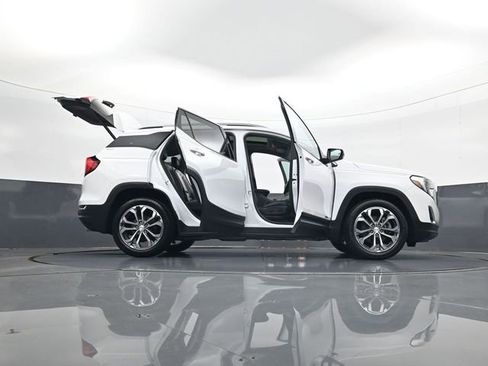 Used 2019 GMC Terrain SLT w/ Preferred Package FWD image 33