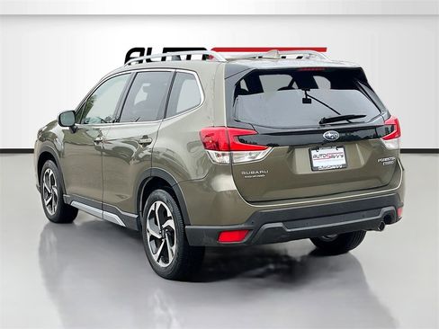 Used 2023 Subaru Forester Touring image 5
