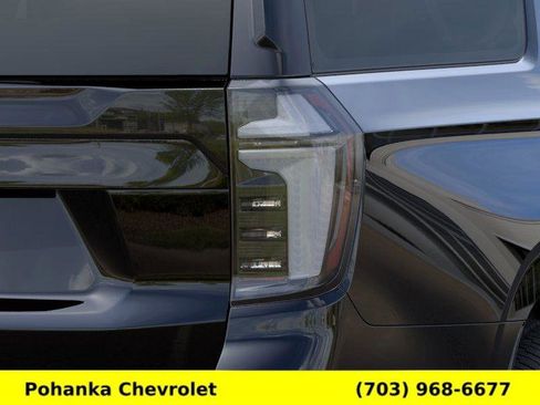 New 2026 Chevrolet Suburban Premier AWD/4WD image 11