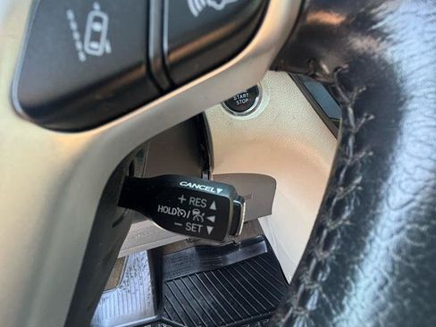 Used 2019 Toyota Sienna AWD image 18