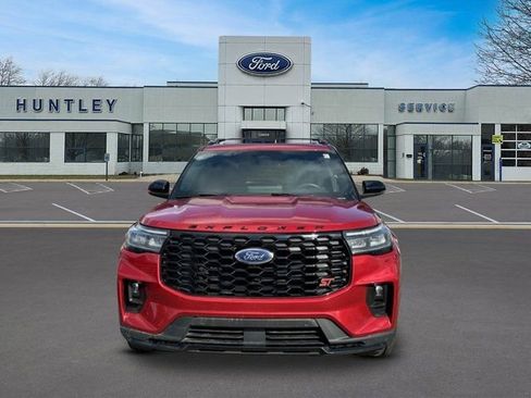 Used 2025 Ford Explorer ST AWD/4WD image 2