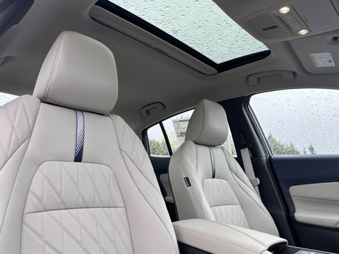 New 2026 Nissan Sentra SL w/ Floor Mat Package FWD image 16