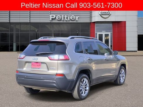 Used 2020 Jeep Cherokee Latitude Plus FWD image 6