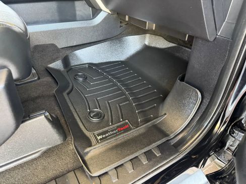 Used 2017 Ford F250 Lariat w/ Lariat Ultimate Package image 28