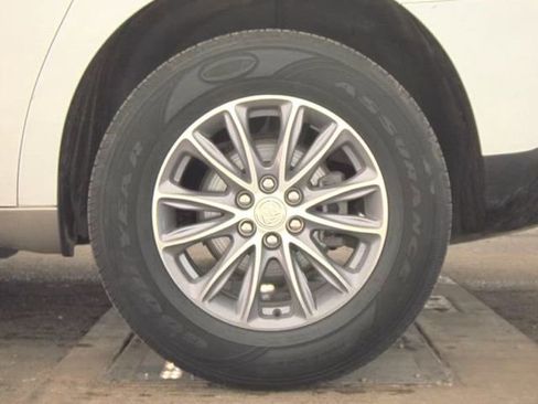 Used 2022 Buick Enclave Premium image 21