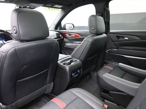 Used 2024 Chevrolet Traverse RS w/ LPO, Floor Liner Package image 2