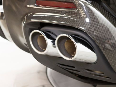 Used 2025 Ferrari Purosangue image 41