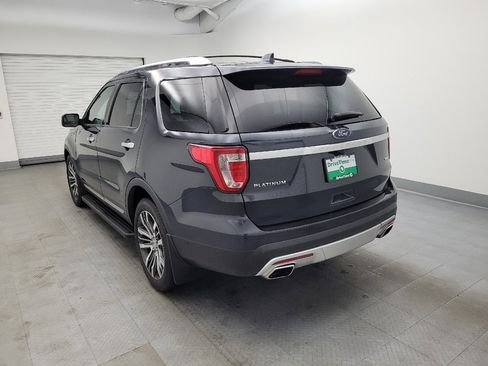 Used 2017 Ford Explorer Platinum image 5