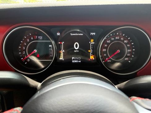 Used 2020 Jeep Gladiator Rubicon AWD/4WD image 20