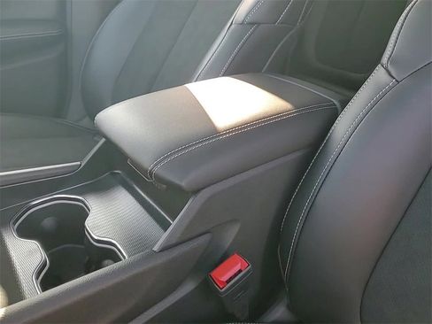 New 2025 Jeep Grand Cherokee Altitude image 19