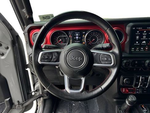 Used 2022 Jeep Gladiator Rubicon w/ Trailer Tow Package AWD/4WD image 12