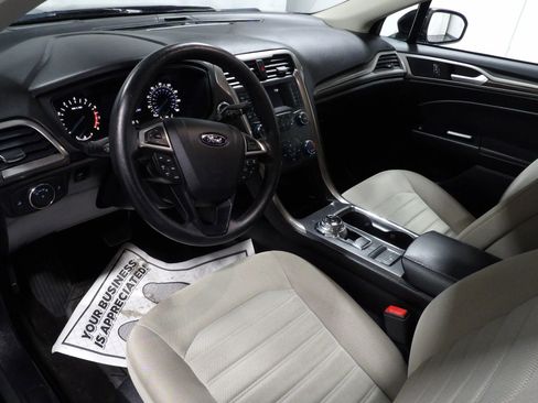 Used 2019 Ford Fusion S FWD image 9