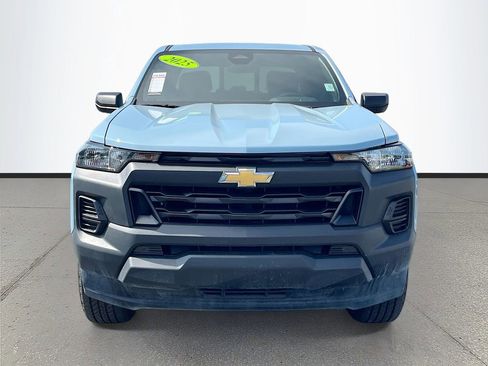 Used 2025 Chevrolet Colorado W/T w/ WT Custom Package image 2