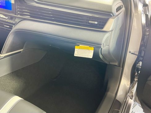 Used 2026 Toyota Camry SE FWD image 34