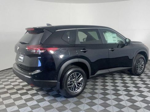 New 2025 Nissan Rogue S image 34