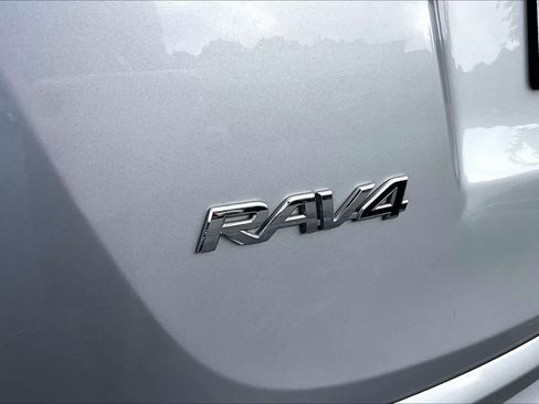 Used 2016 Toyota RAV4 Limited w/ Advanced Technology Package AWD/4WD image 31