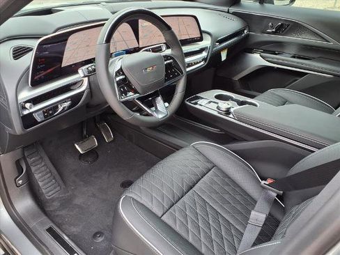 New 2026 Cadillac Lyriq V image 13
