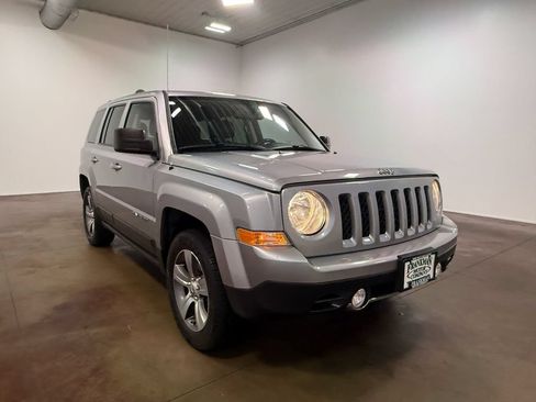 Used 2017 Jeep Patriot High Altitude AWD/4WD image 30