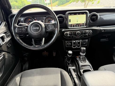 Used 2022 Jeep Wrangler Unlimited Sport AWD/4WD image 7