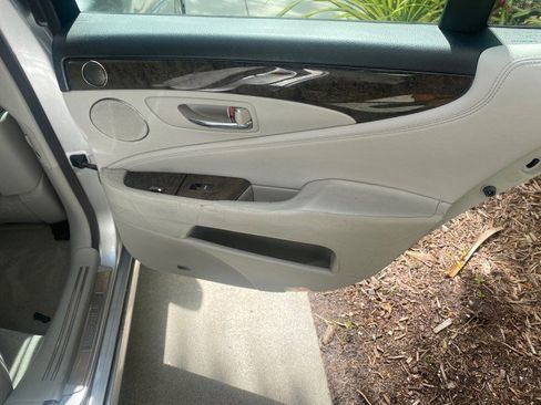 Used 2008 Lexus LS 460 image 92